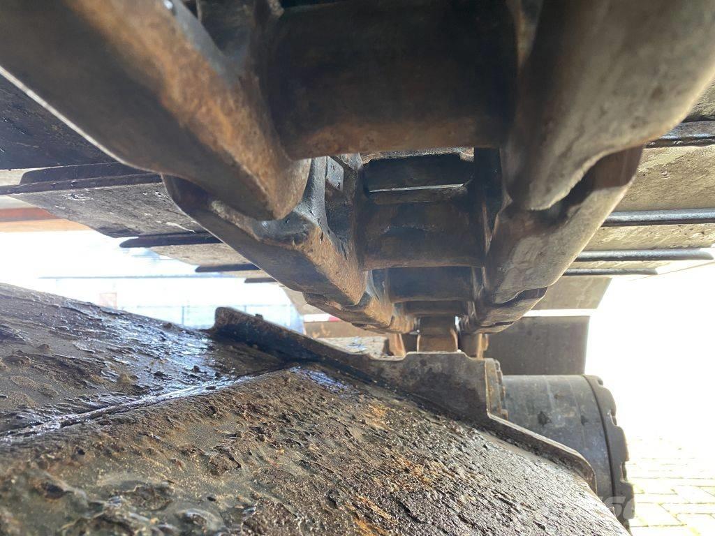 Hitachi ZX 180 LC-3 Верижен екскаватор