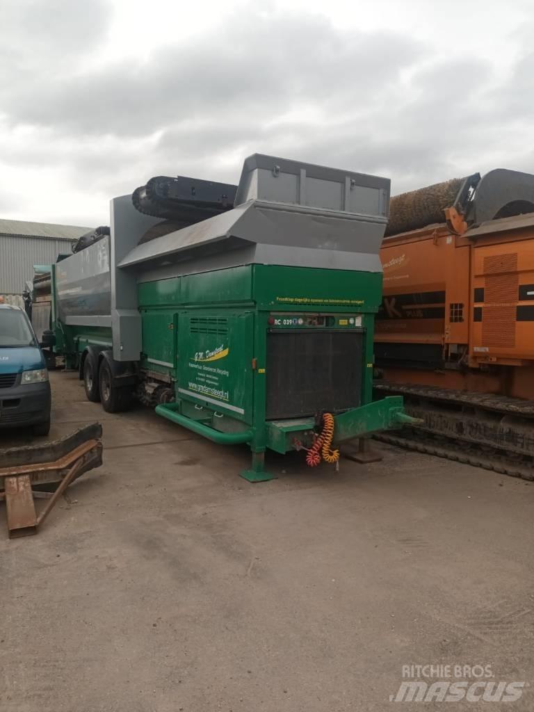 Komptech Cribus 3800 Мобилни скрийнери
