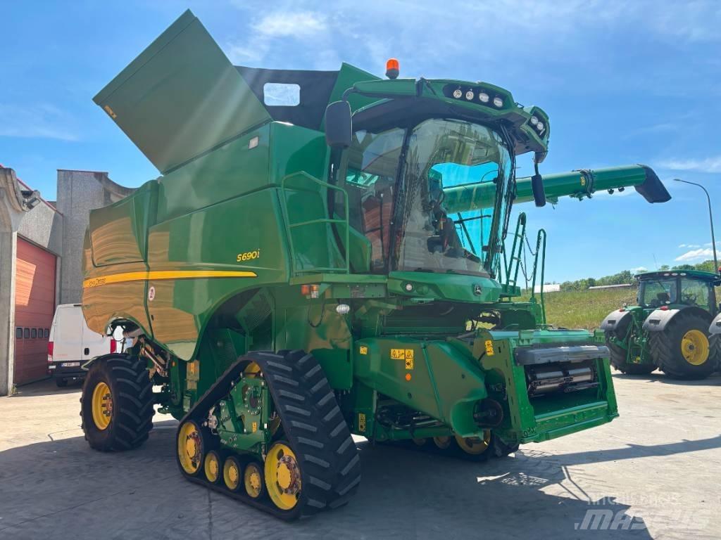 John Deere S 690 i Комбайни