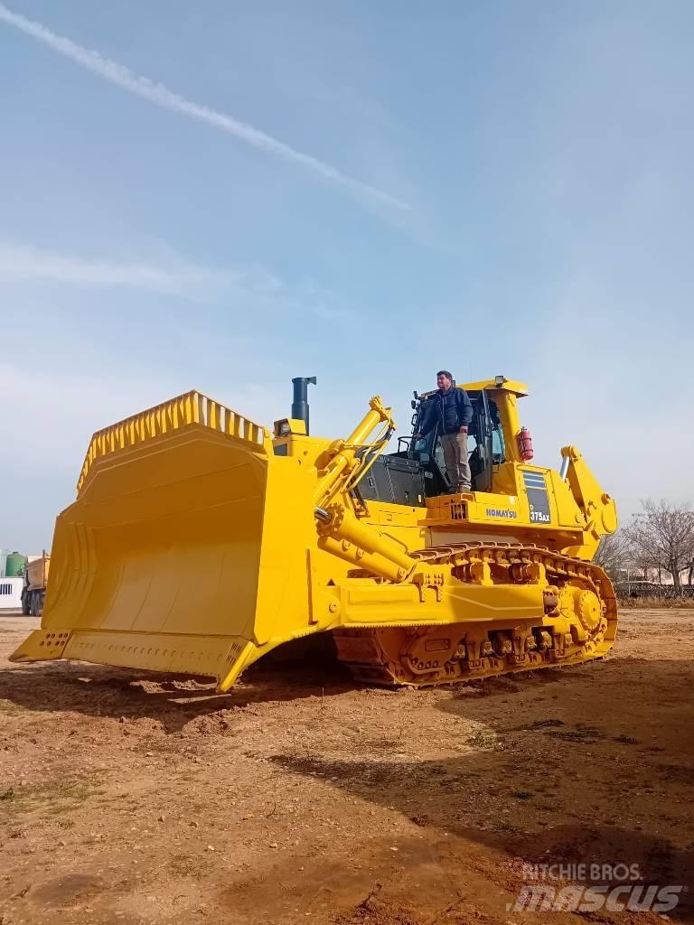 Komatsu D375AX Верижни булдозери
