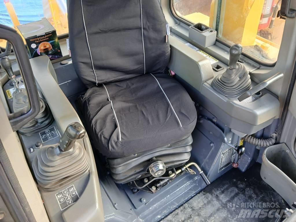 Komatsu D375AX Верижни булдозери

