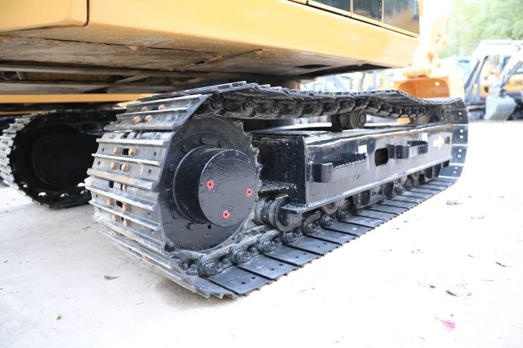 CAT E 70 B Мини екскаватори < 7 т