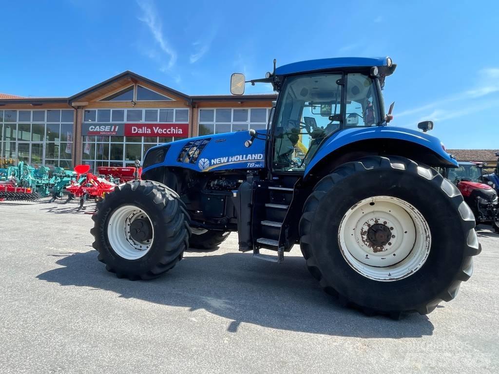 New Holland T 8.360 Трактори