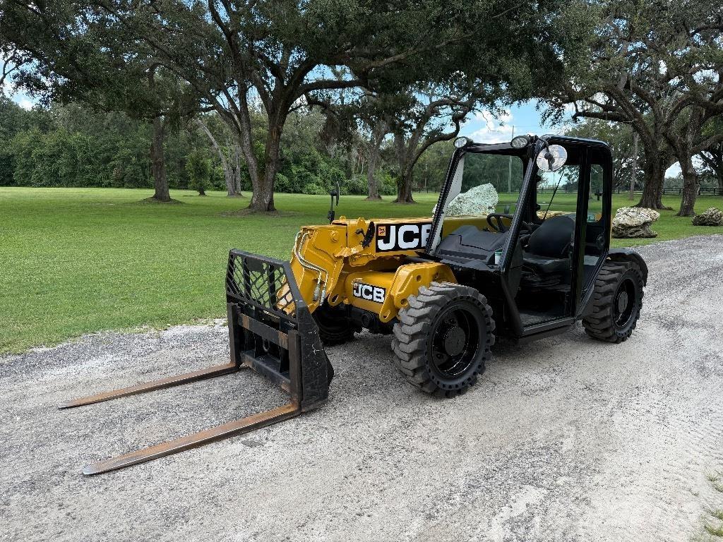 JCB 525-60 Телескопични товарачи
