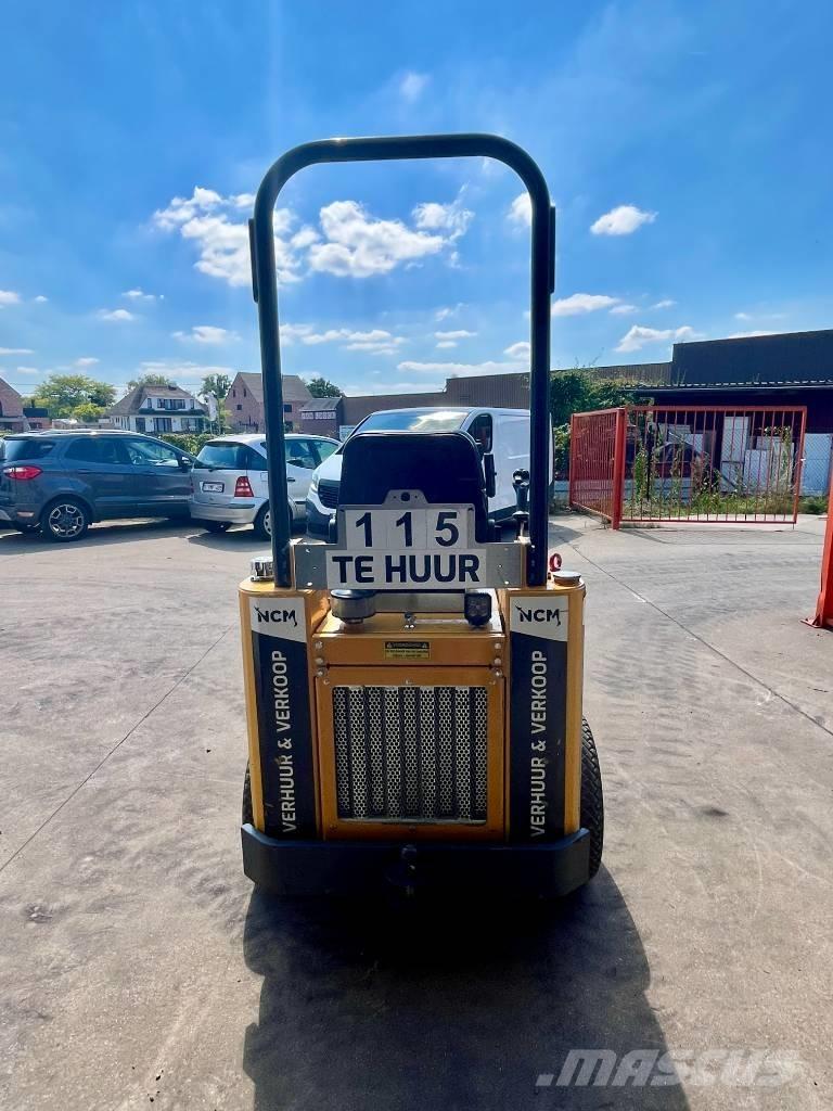 Knikmops KM 100 Колесни товарачи