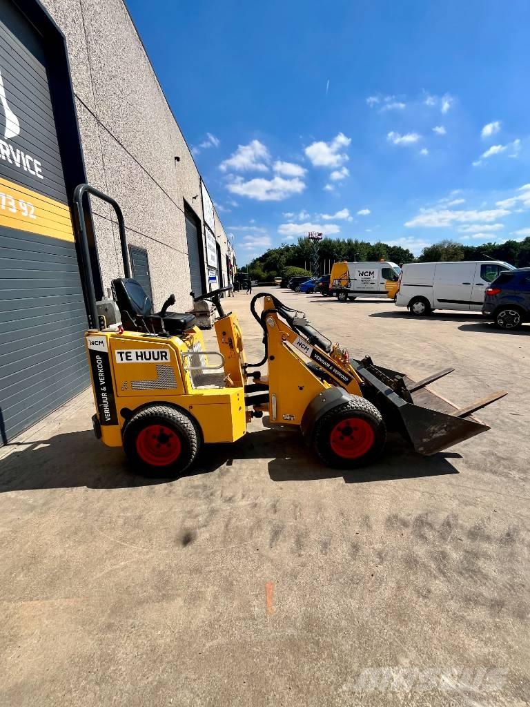 Knikmops KM 100 Колесни товарачи