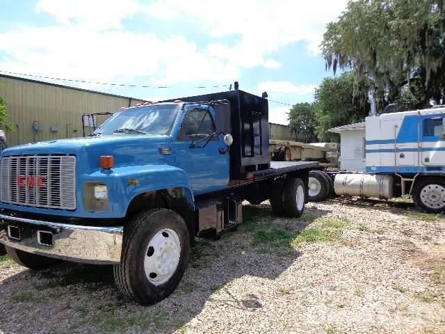 GMC C7500 Бордови