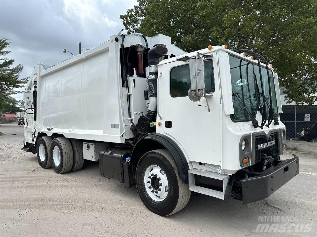 Mack MRU 613 Камиони за отпадъци