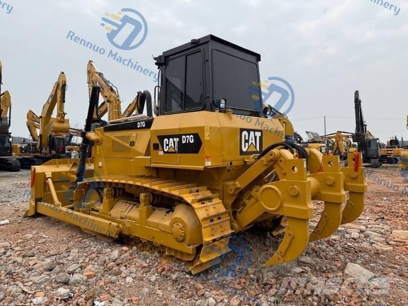 CAT D 7 G Верижни булдозери

