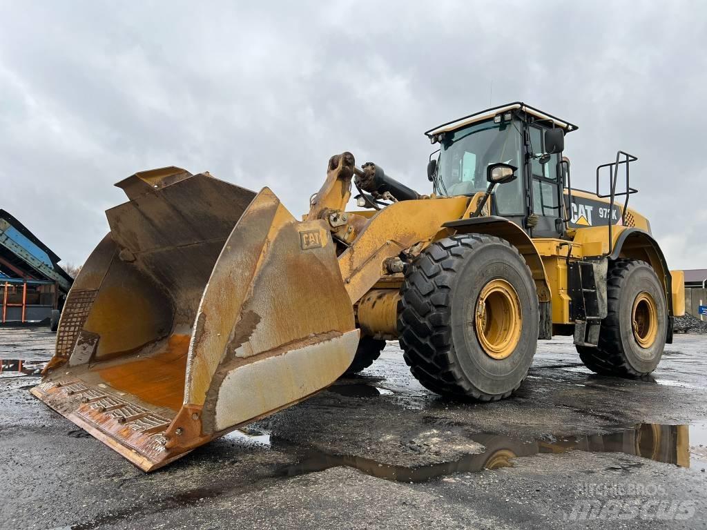 CAT 972 K Колесни товарачи