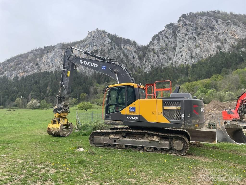 Volvo EC 220 E Верижен екскаватор