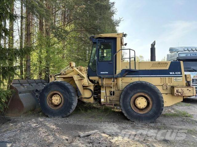 Komatsu WA420-1 Колесни товарачи