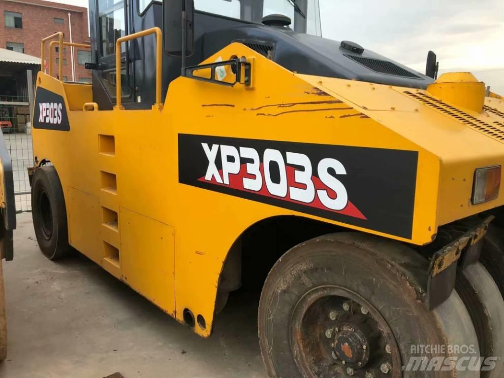 XCMG XP303 Пневматични гумени  ролки
