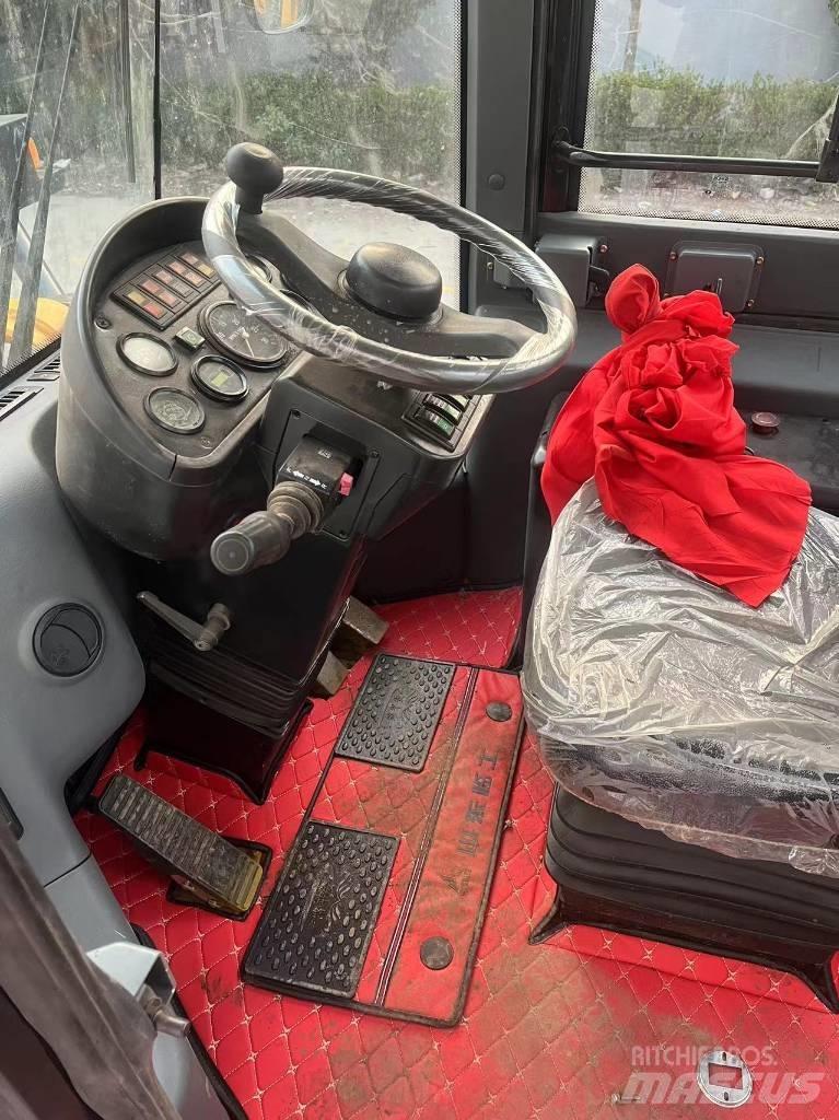 SDLG 958L Колесни товарачи