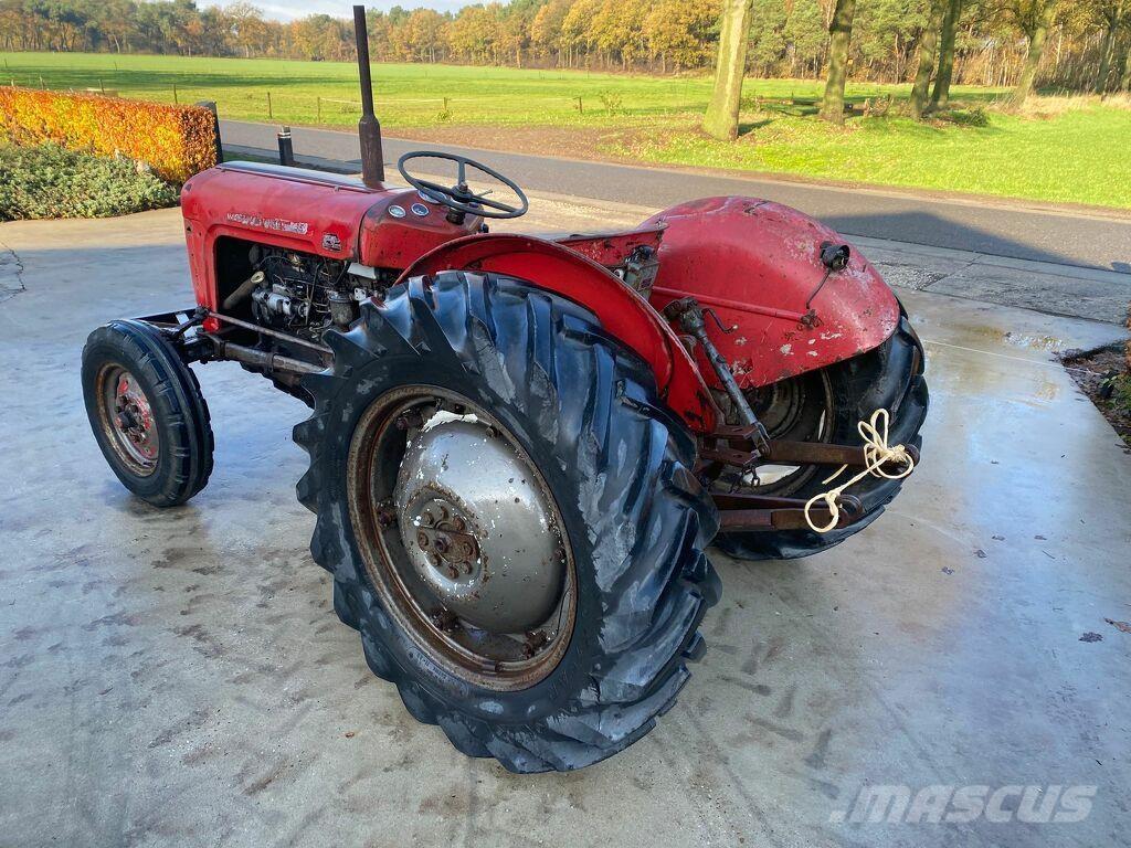 Massey Ferguson 35 Трактори