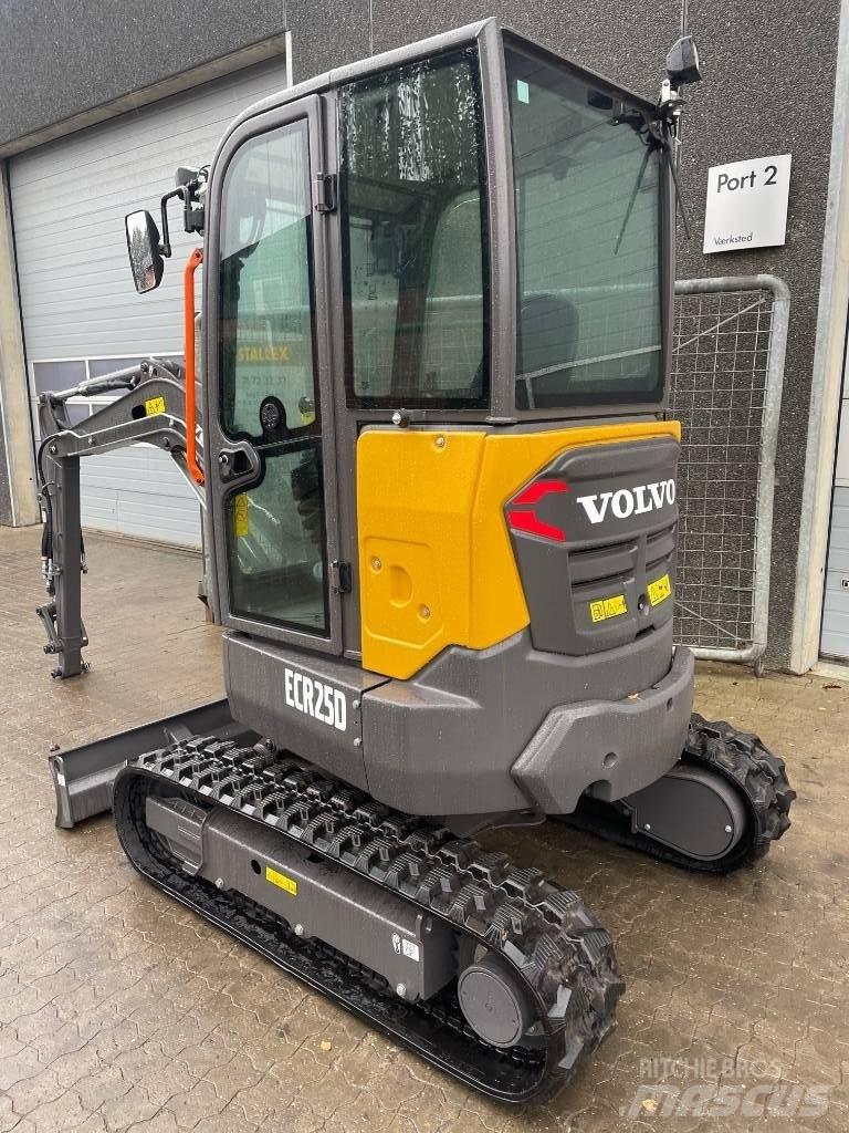 Volvo ECR25D Мини екскаватори < 7 т