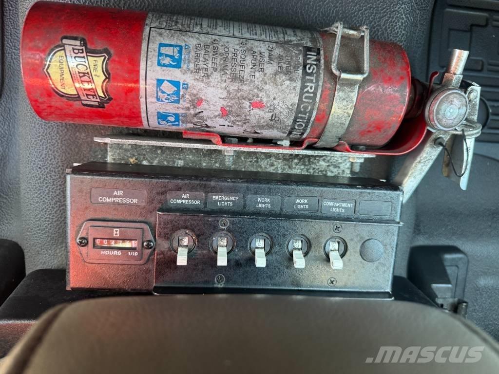 Ford F 550 XLT SD Други