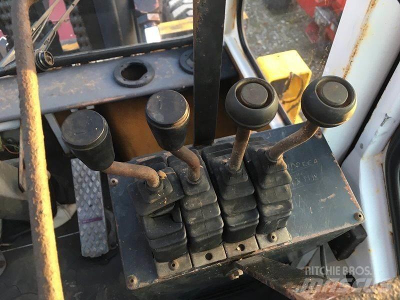 Kalmar DC15-1200 Дизелови камиони