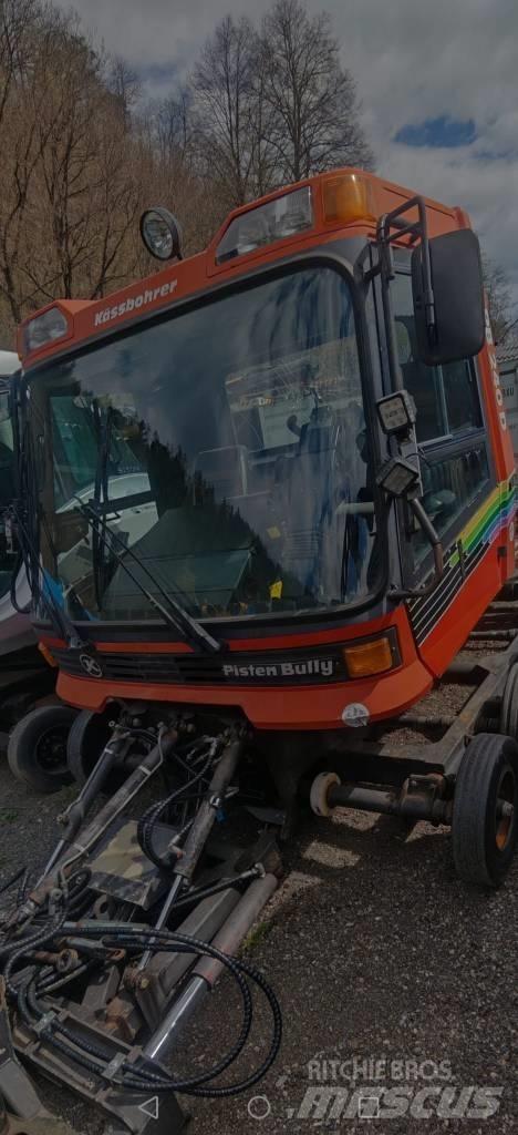 Kässbohrer PB 240 D Снегоутъпкващи машини
