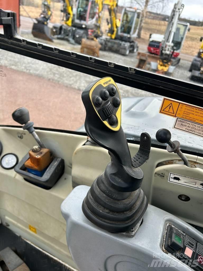 Wacker Neuson 6503 Колесни екскаватори