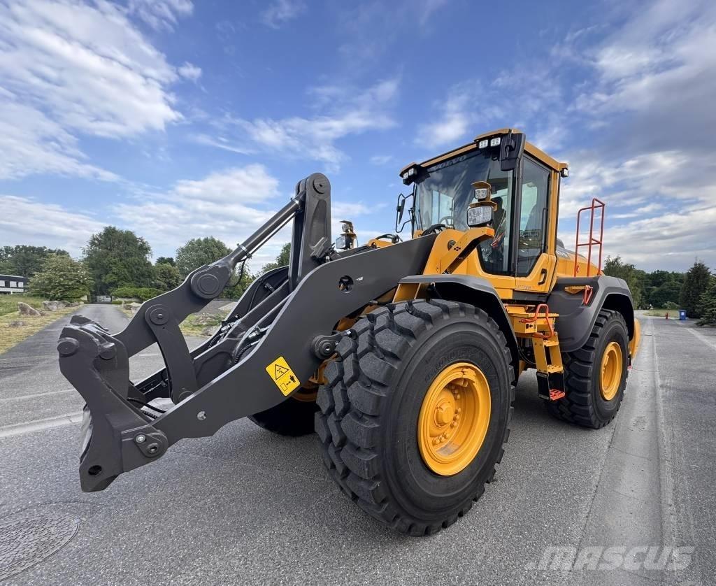 Volvo L 120 H2 Колесни товарачи