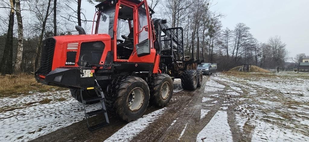 Komatsu 835 Форуардери