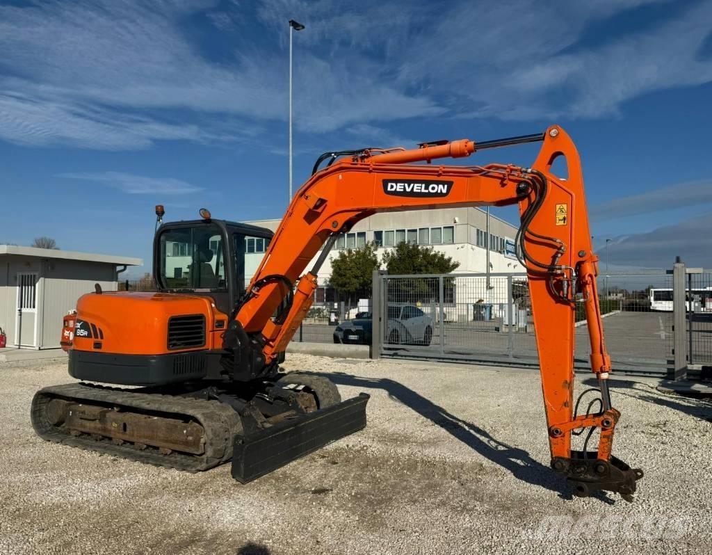 Doosan DX 85 R-3 Средни екскаватори 7т - 12т