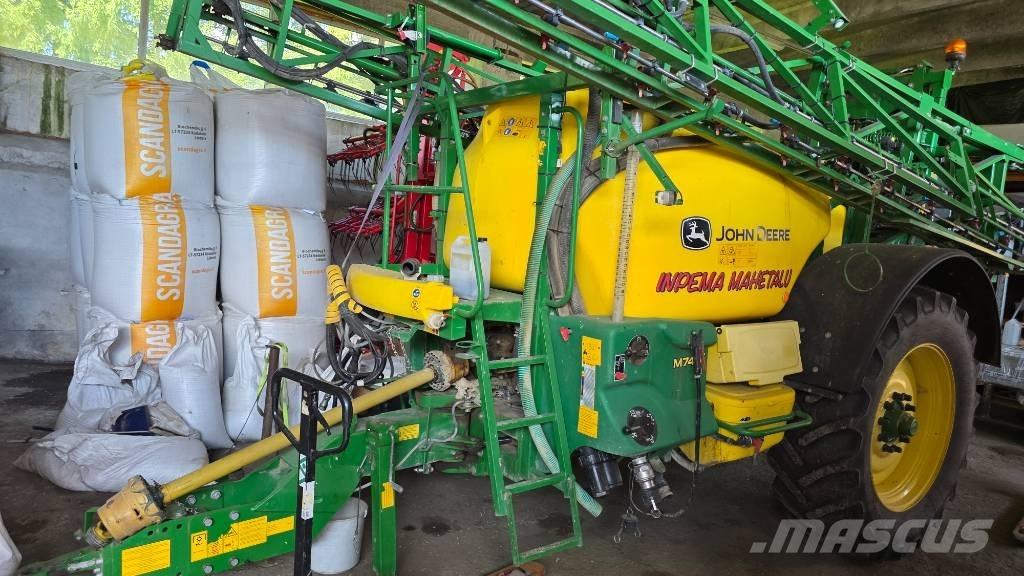 John Deere M 740 i Прикачни пръскачки
