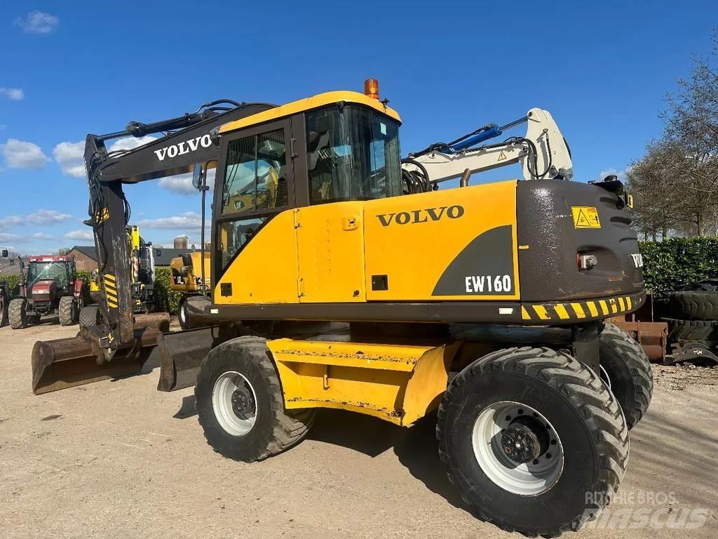 Volvo EW160 Колесни екскаватори