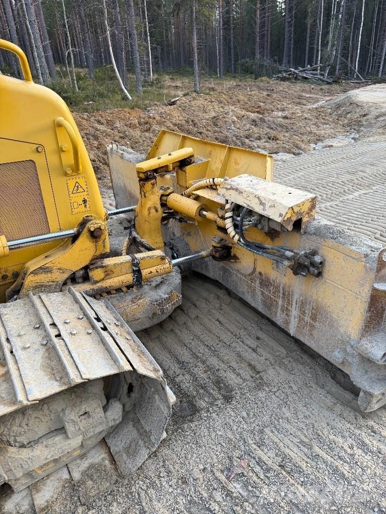 Komatsu D 37 PX-23 Верижни булдозери
