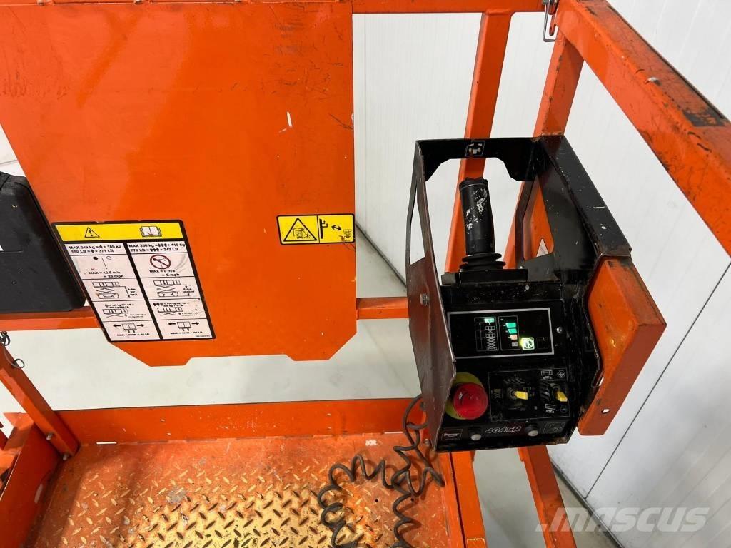 JLG 4045R Ножични работни платформи