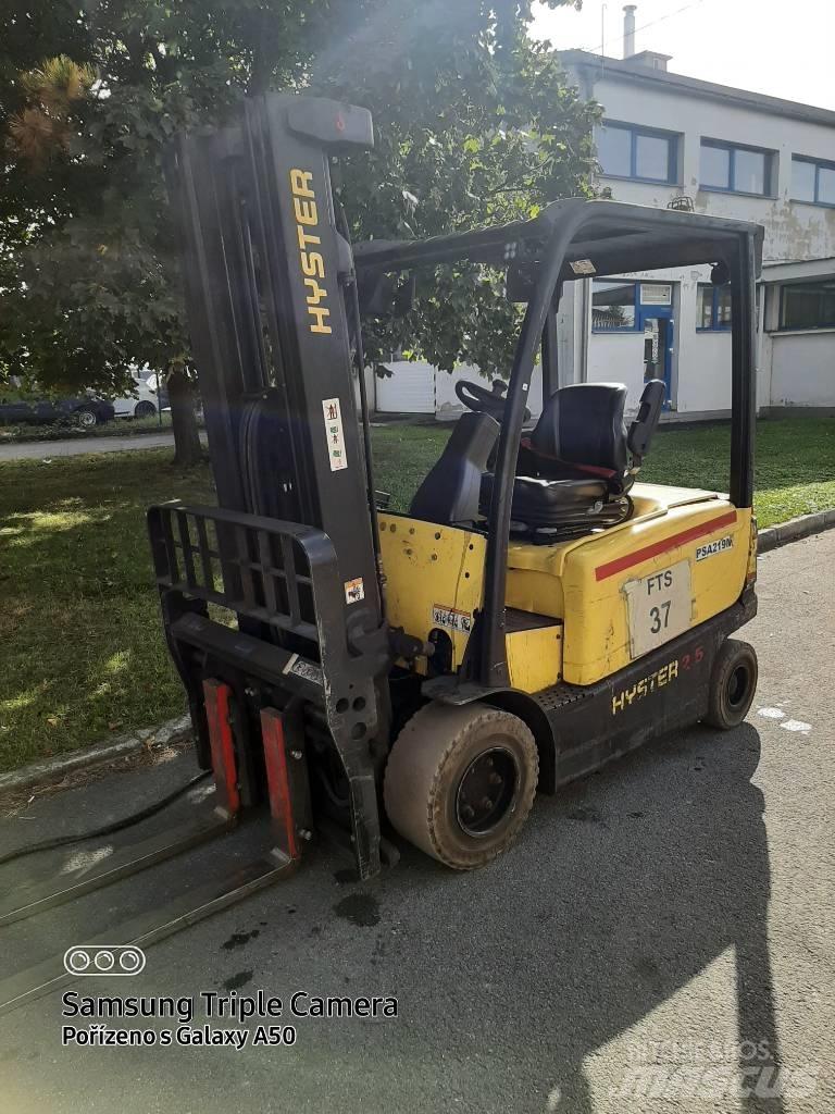Hyster J2.5XN Електрически вилични кари-повдигачи