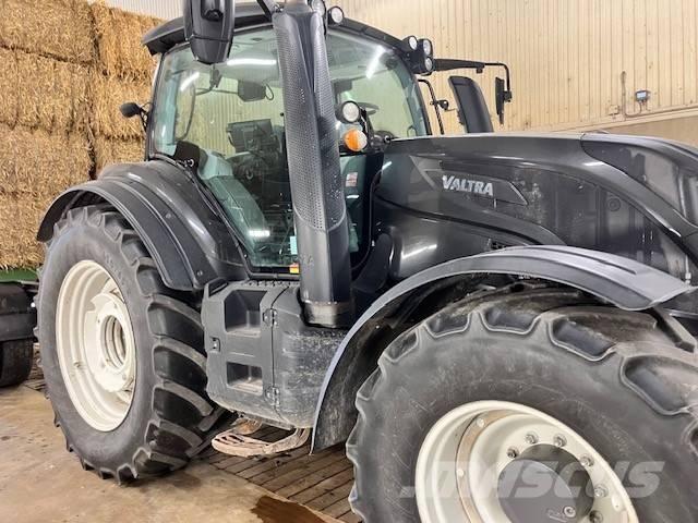 Valtra T 234 V Трактори