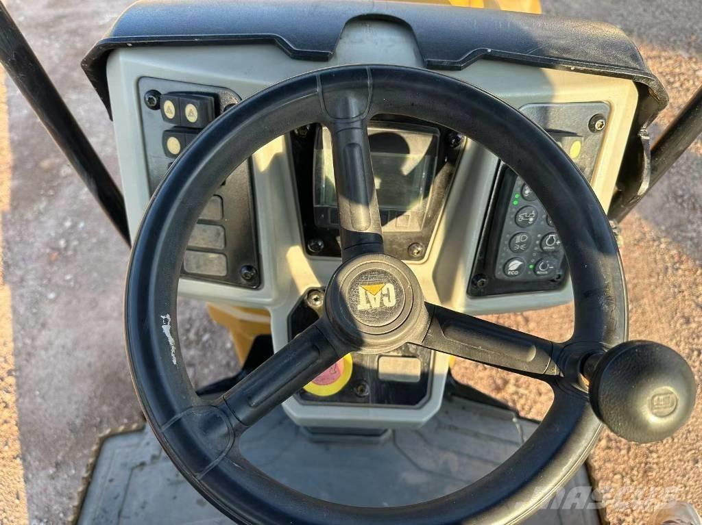 CAT CB 24 B Двойни барабанни ролки
