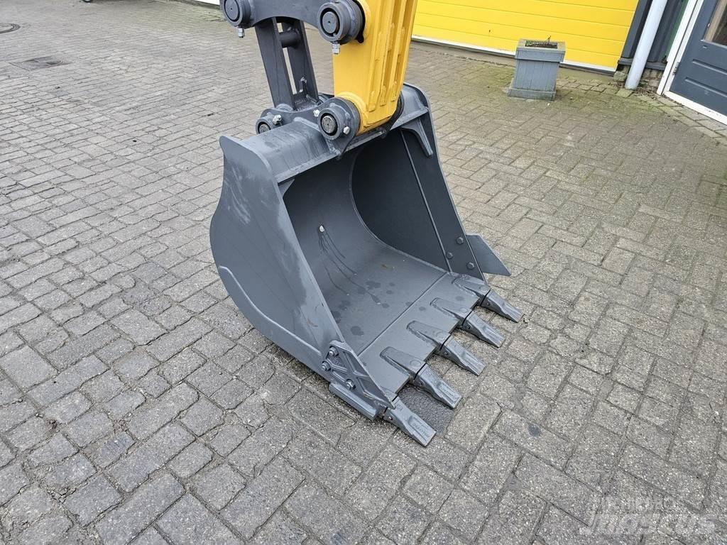 XCMG XE60GA Мини екскаватори < 7 т