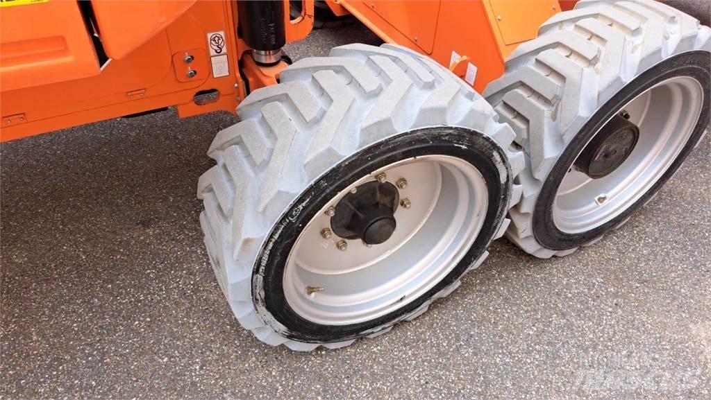 JLG EC520AJ Съчленени стрелови подемници