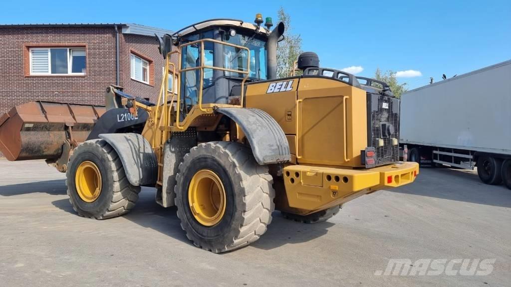 Bell L 2106 E Колесни товарачи