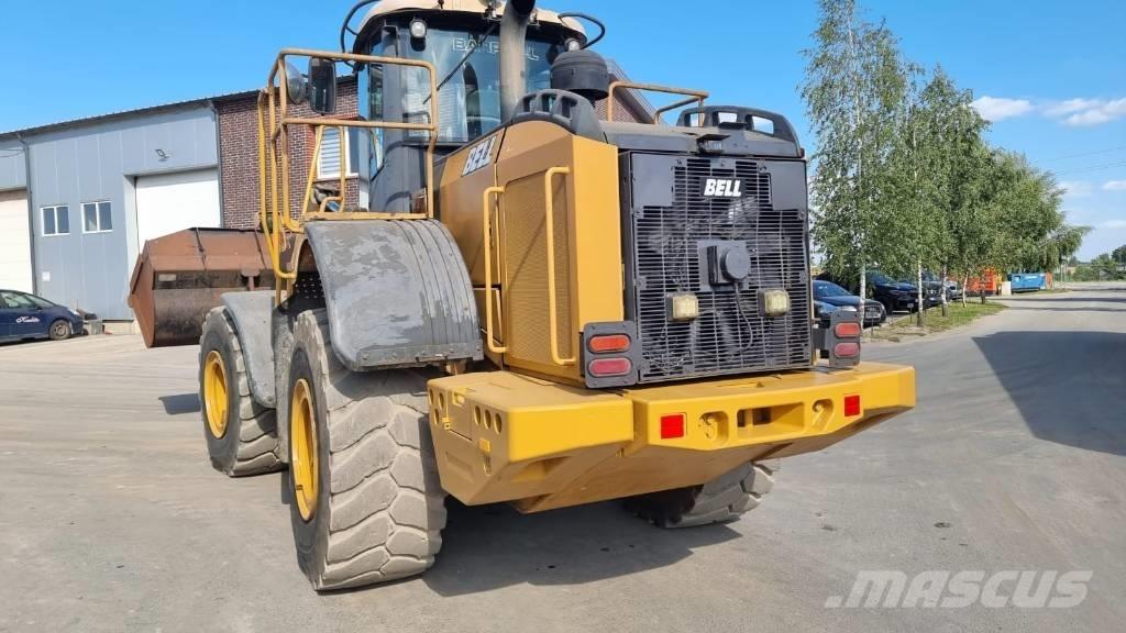 Bell L 2106 E Колесни товарачи