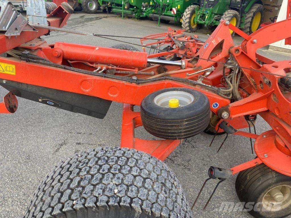 Kuhn GF8712T Гребла и сенообръщачки