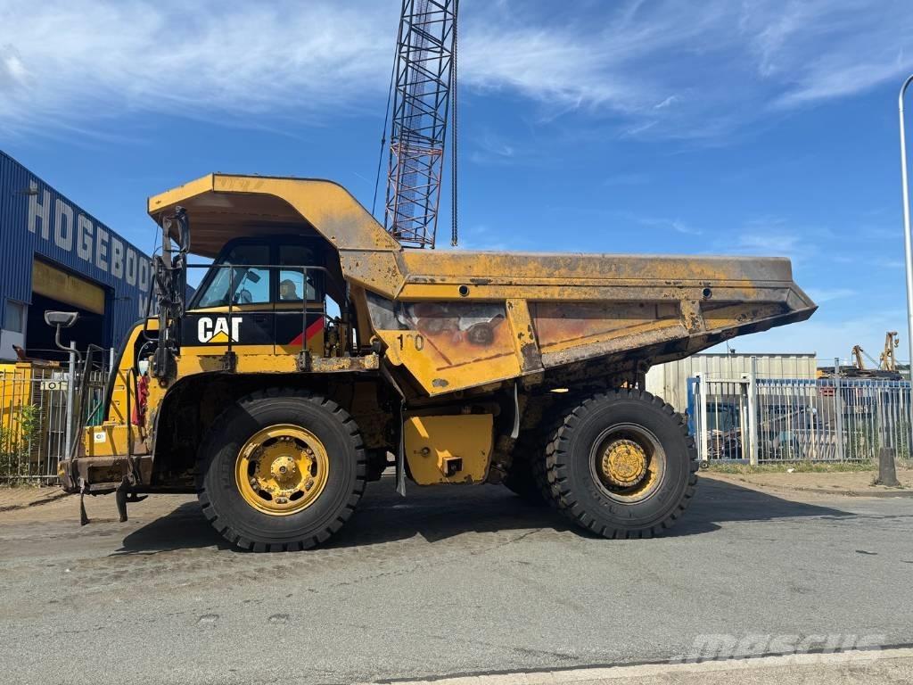 CAT 770 Твърди самосвали
