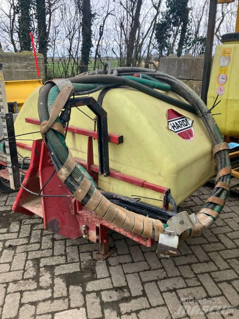 Hardi Opbouw spuit Навесни пръскачки
