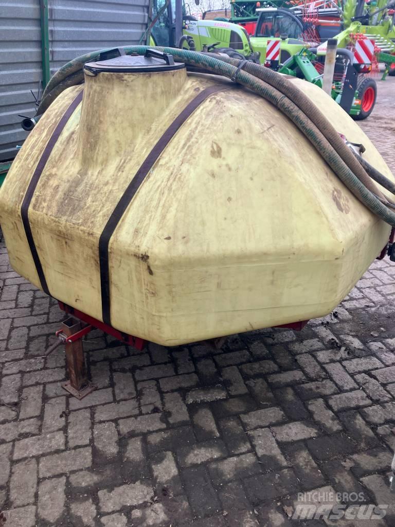 Hardi Opbouw spuit Навесни пръскачки
