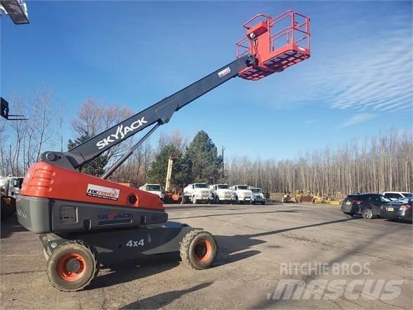 SkyJack SJ40T Телескопични повдигачи
