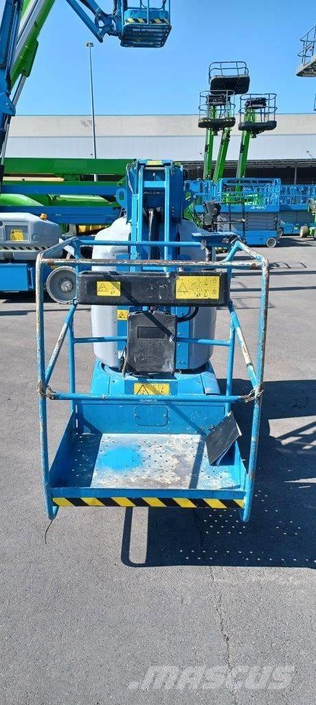 GENIE GR26J Вертикални мачтови повдигачи
