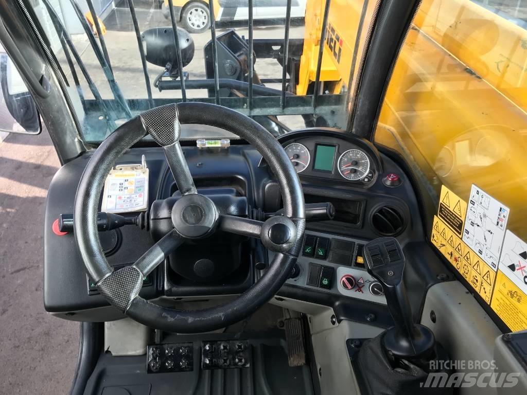 Dieci Runner 40.13 Телескопични товарачи