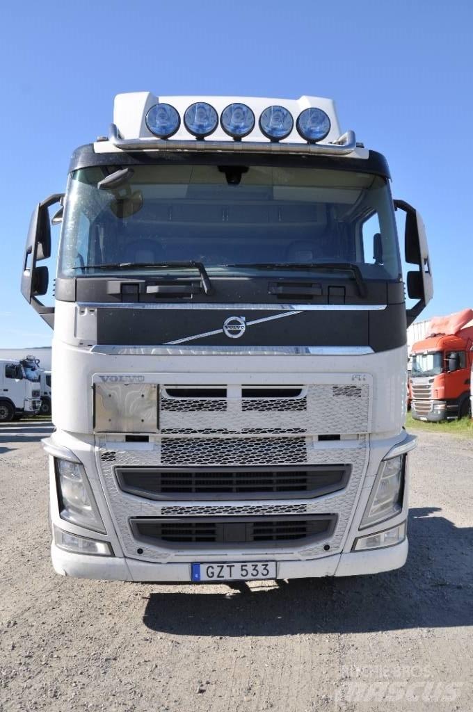 Volvo FH500 6X2 Автофургони