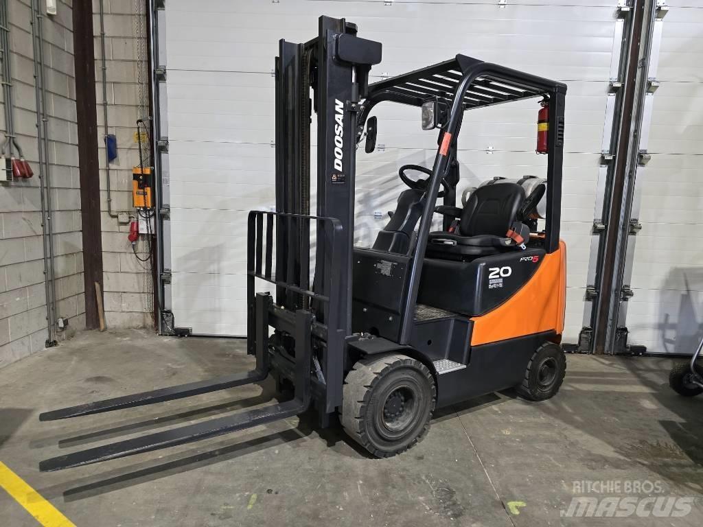 Doosan G20SC-5 Камиони с АГУ