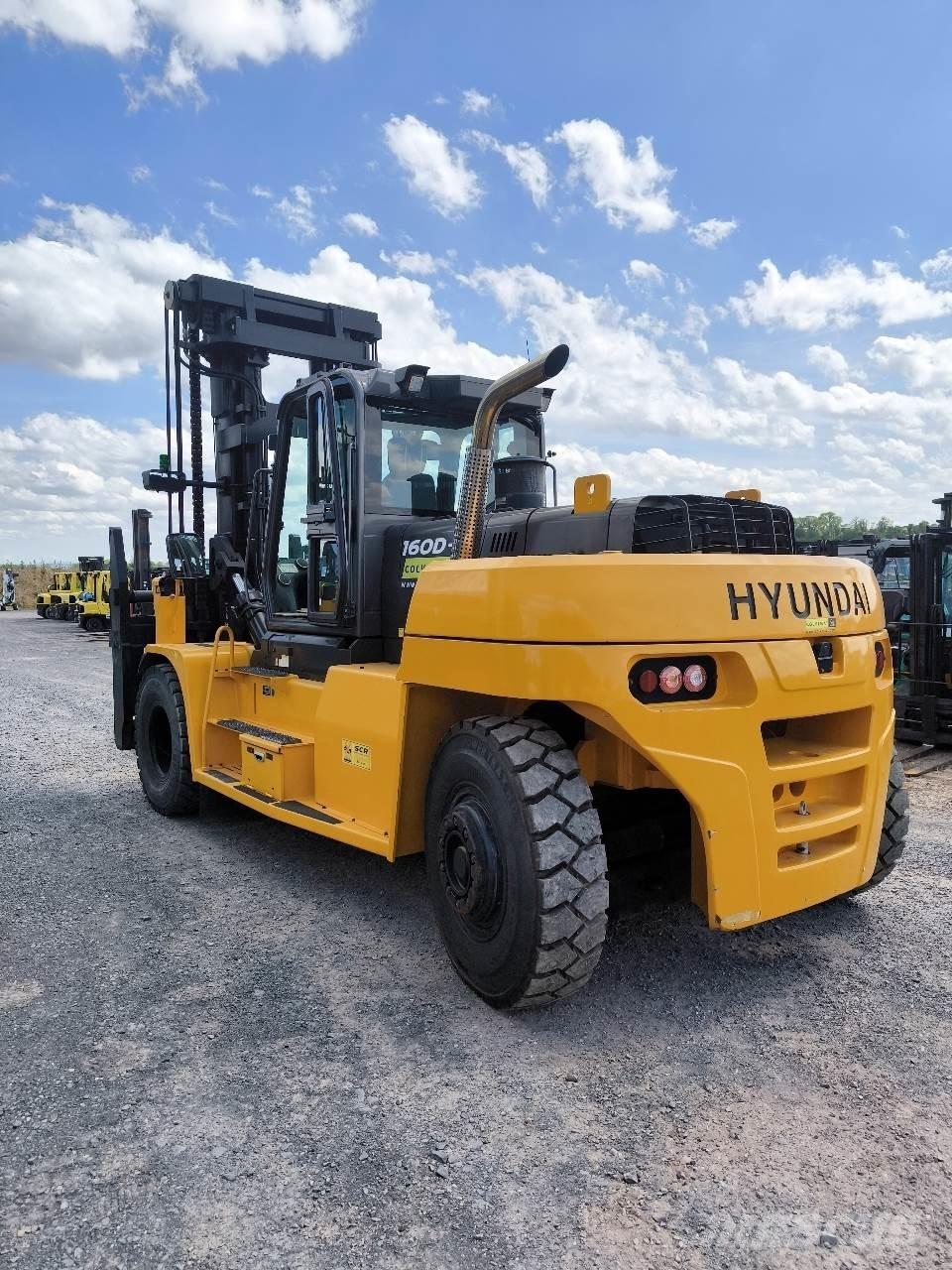 Hyundai 160D-9L Моторизирани високоповдигачи с открити платформи