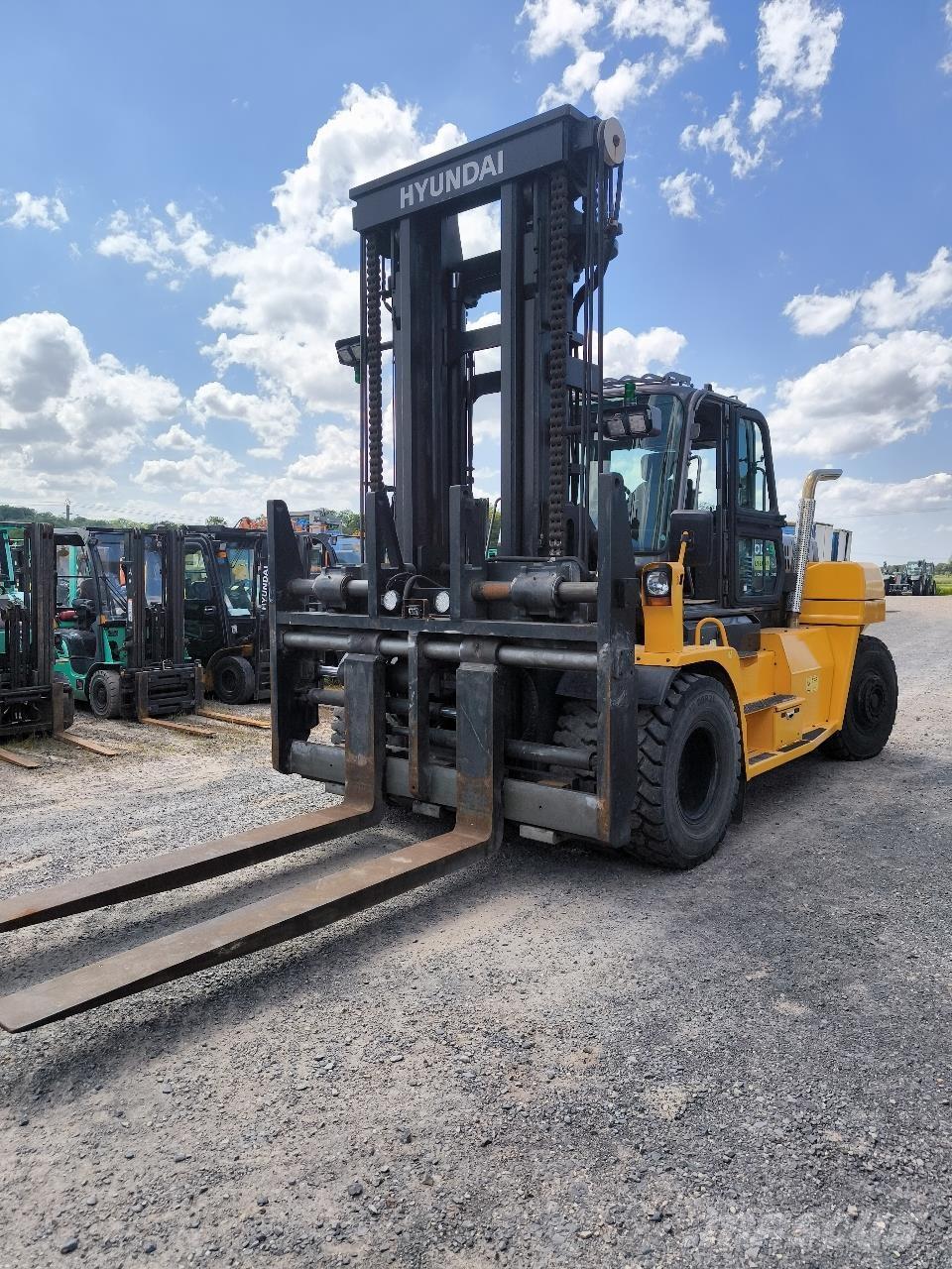 Hyundai 160D-9L Моторизирани високоповдигачи с открити платформи
