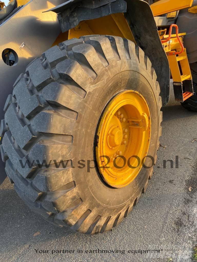 Volvo L 120 H Колесни товарачи